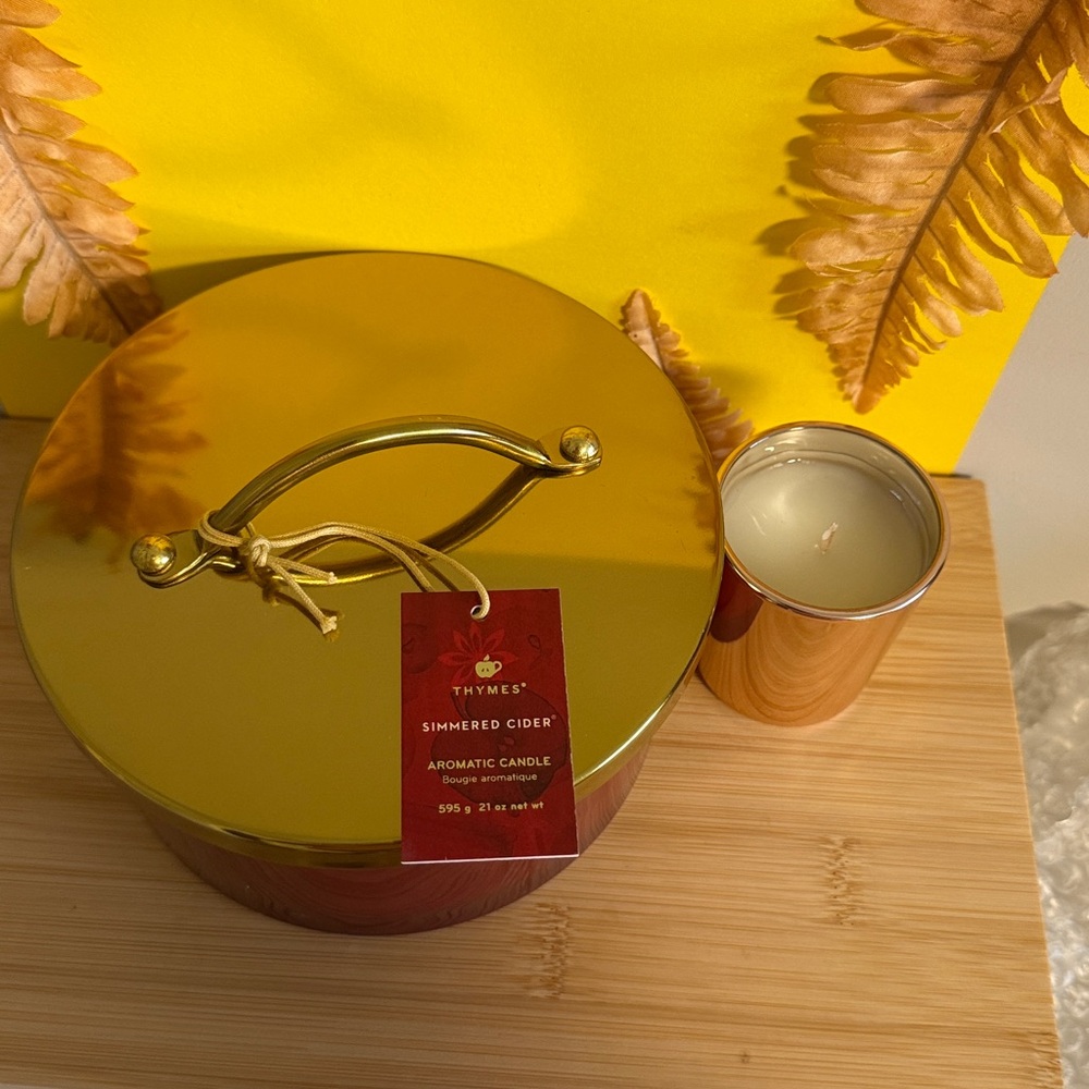Set Two candle Thymes Simmered Cider (21 oz) and (2oz ) - Picture 5 of 9